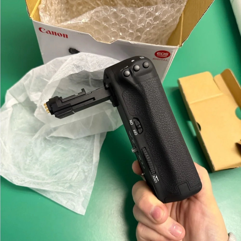 Canon Black BG-E21 Battery Grip